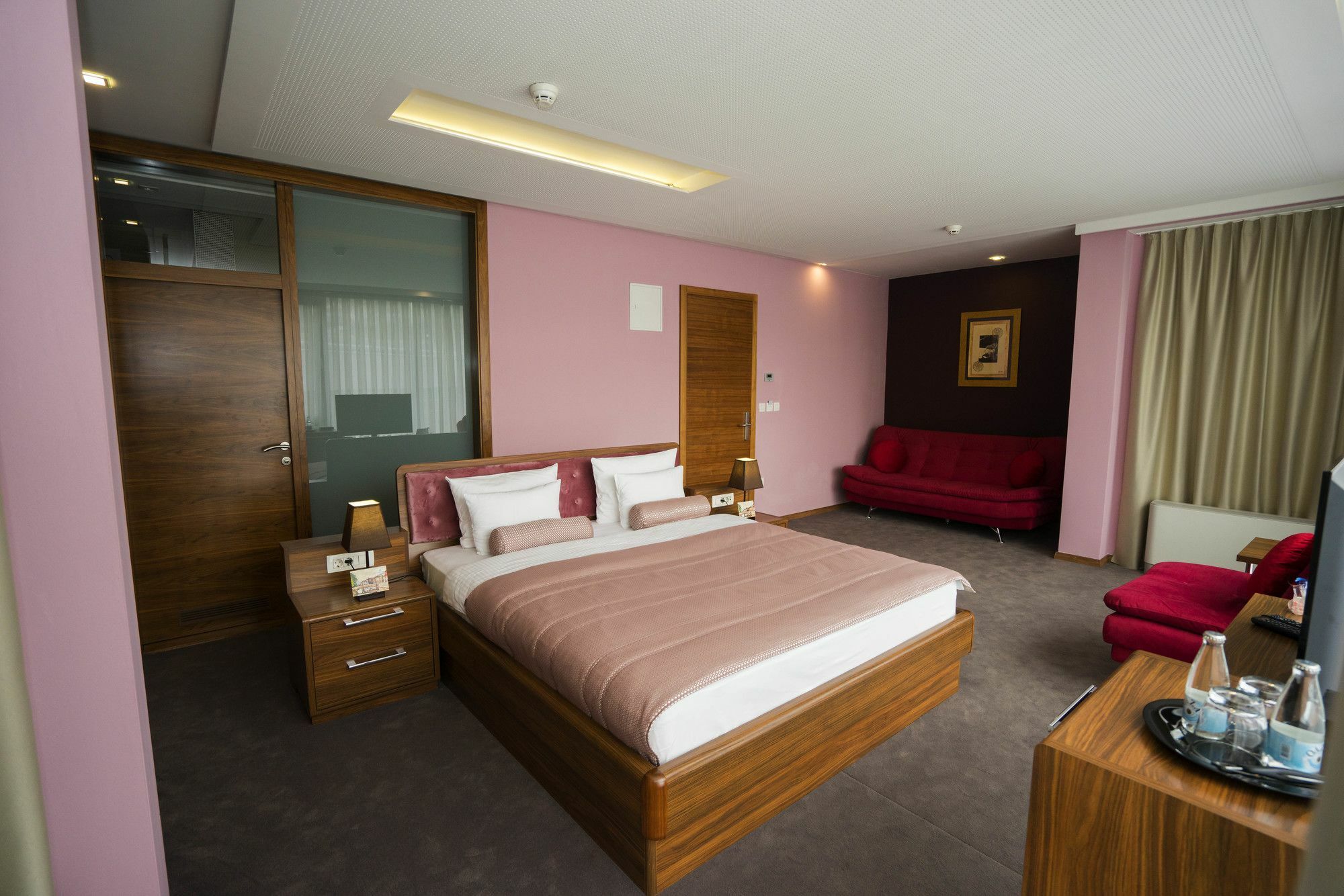 Hotel Royal Gold City Sarajevo Exterior photo